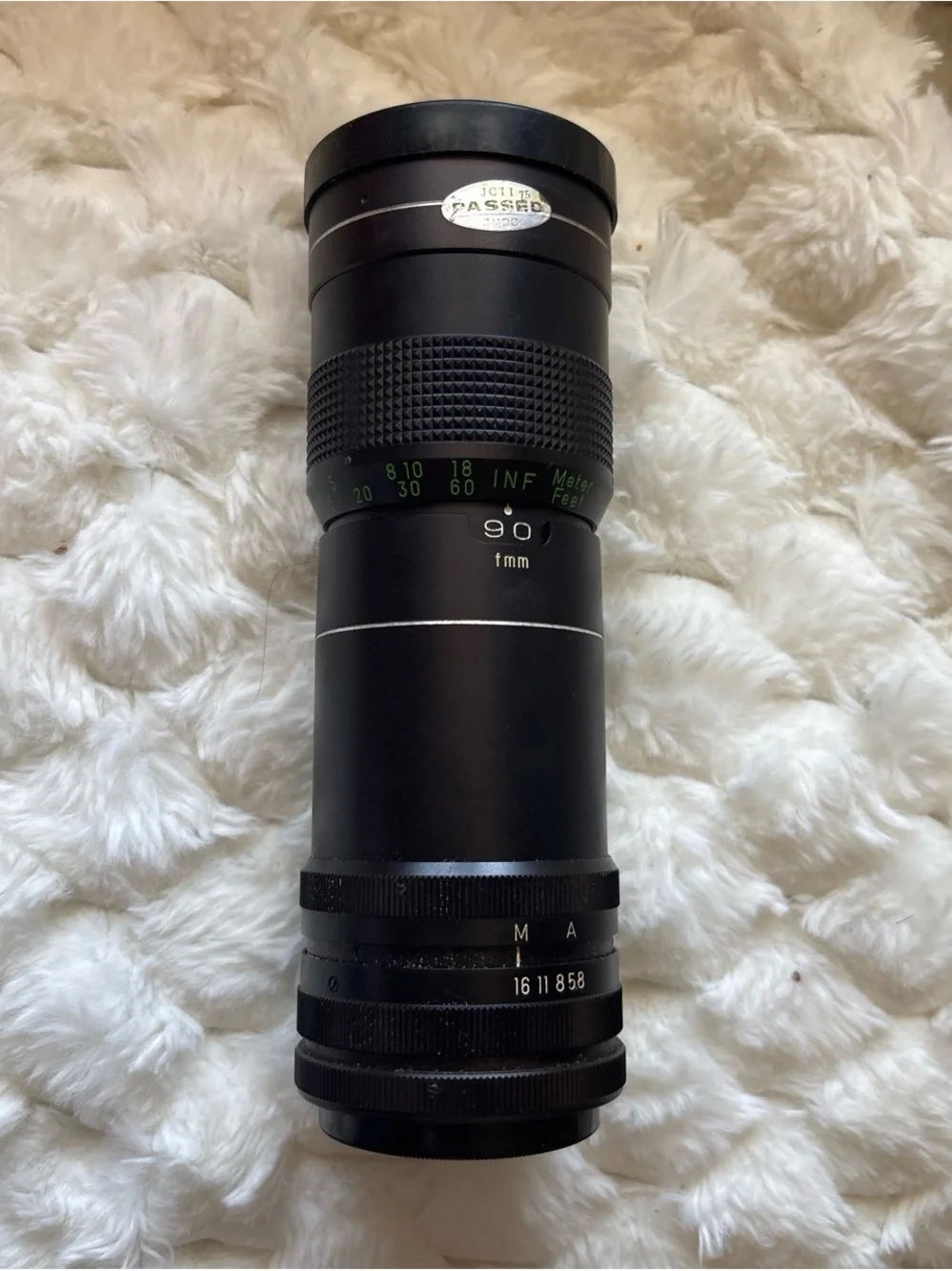 Vintage Yashinon R Zoom 90-190mm f/5.8 Telephoto Lens (M42 Mount)